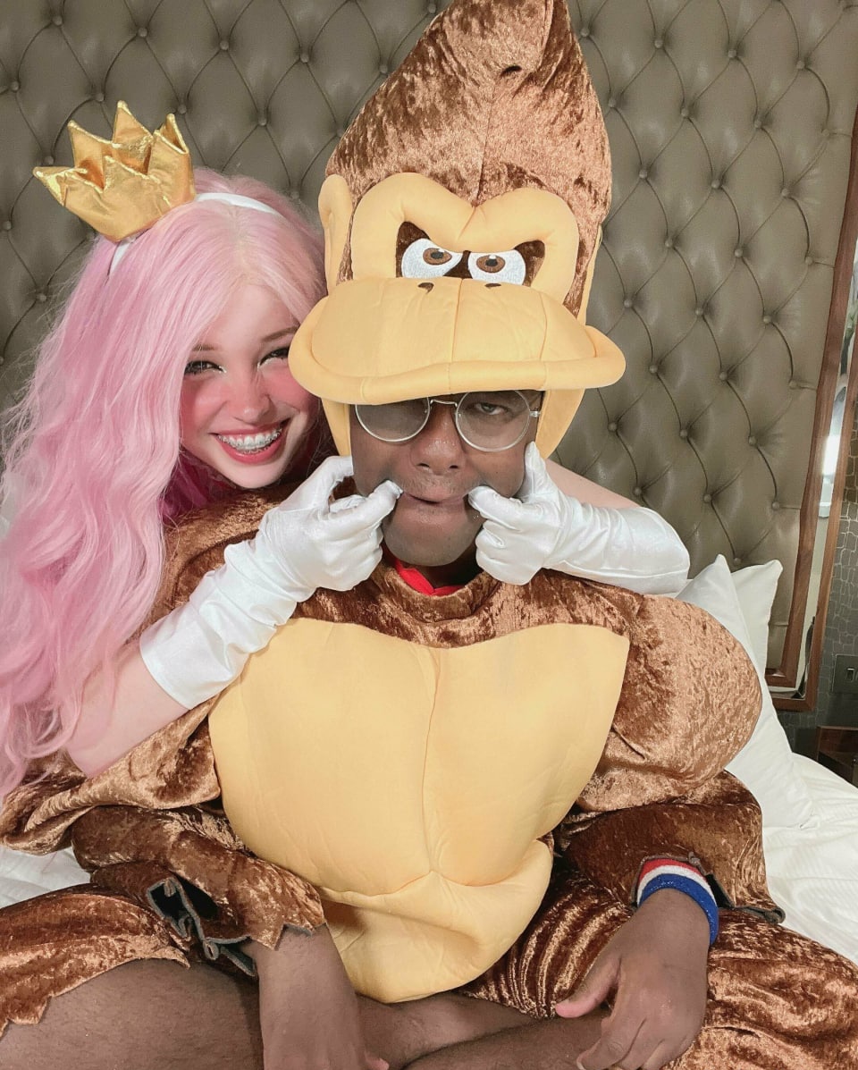 twomad, Belle Delphine and Twomad Photoshoot