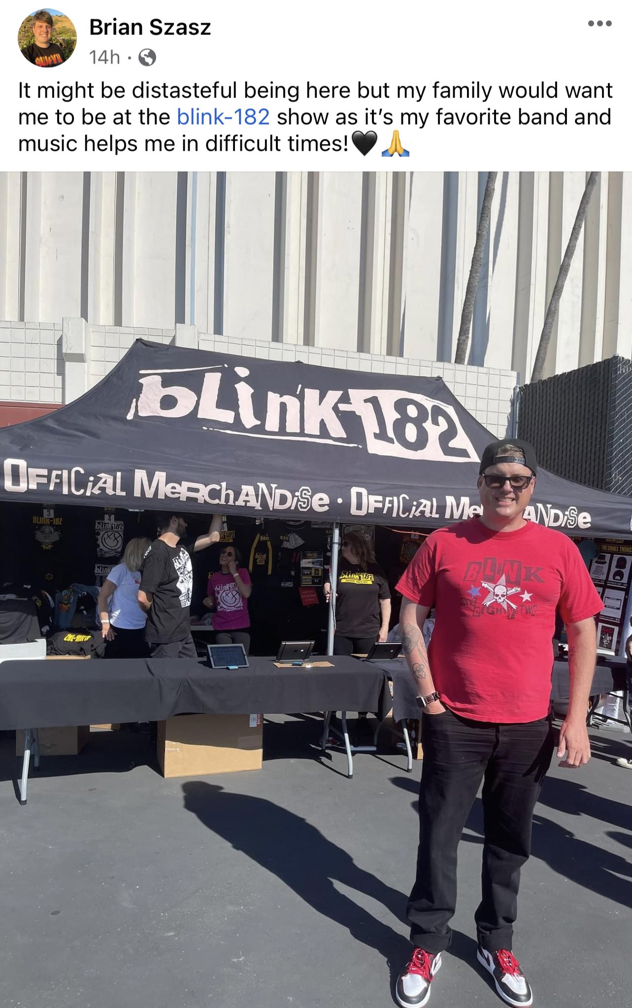 Brian Szasz 14h It might be distasteful being here but my family would want me to be at the blink-182 show as it's my favorite band and music helps me in difficult times! 3 BLINK-182 36 OFFICIAL MERCHANDISE OFFICIAL Me ANDISE Col-Rica blink 182 ● blink Blink 182 K-182 link-18 blis 182 blink-182 ●●● GALLE RUNDVE