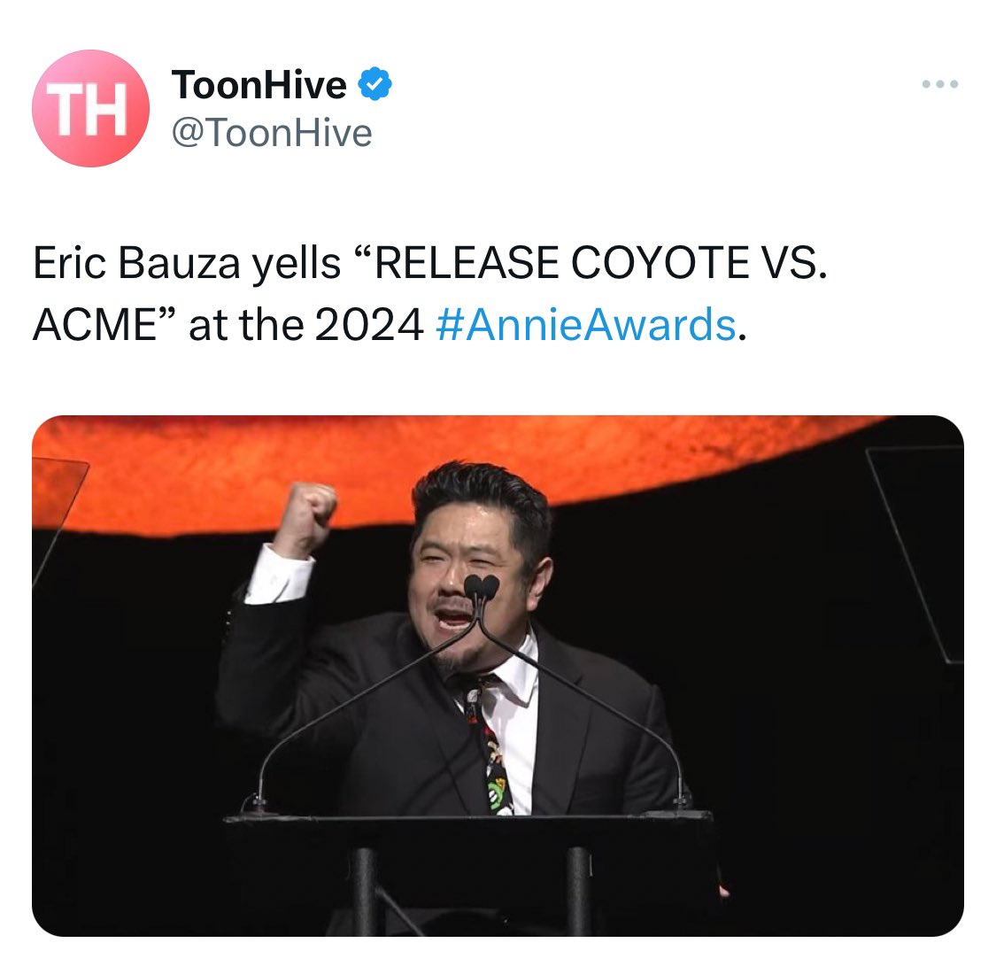 ΤΗ ToonHive @ToonHive Eric Bauza yells "RELEASE COYOTE VS. ACME" at the 2024 #AnnieAwards.