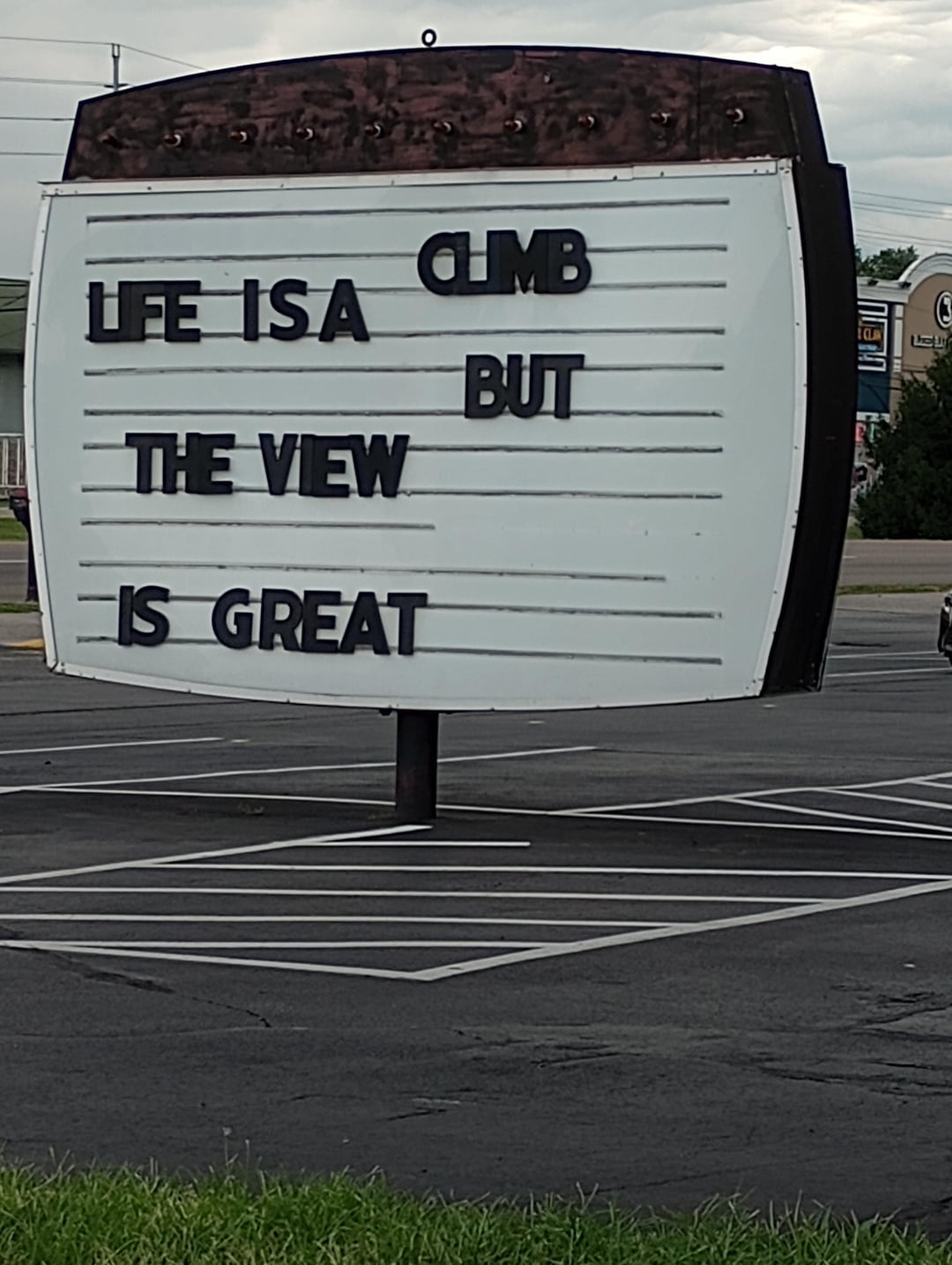 A terribly executed sign | You Had One Job | Know Your Meme