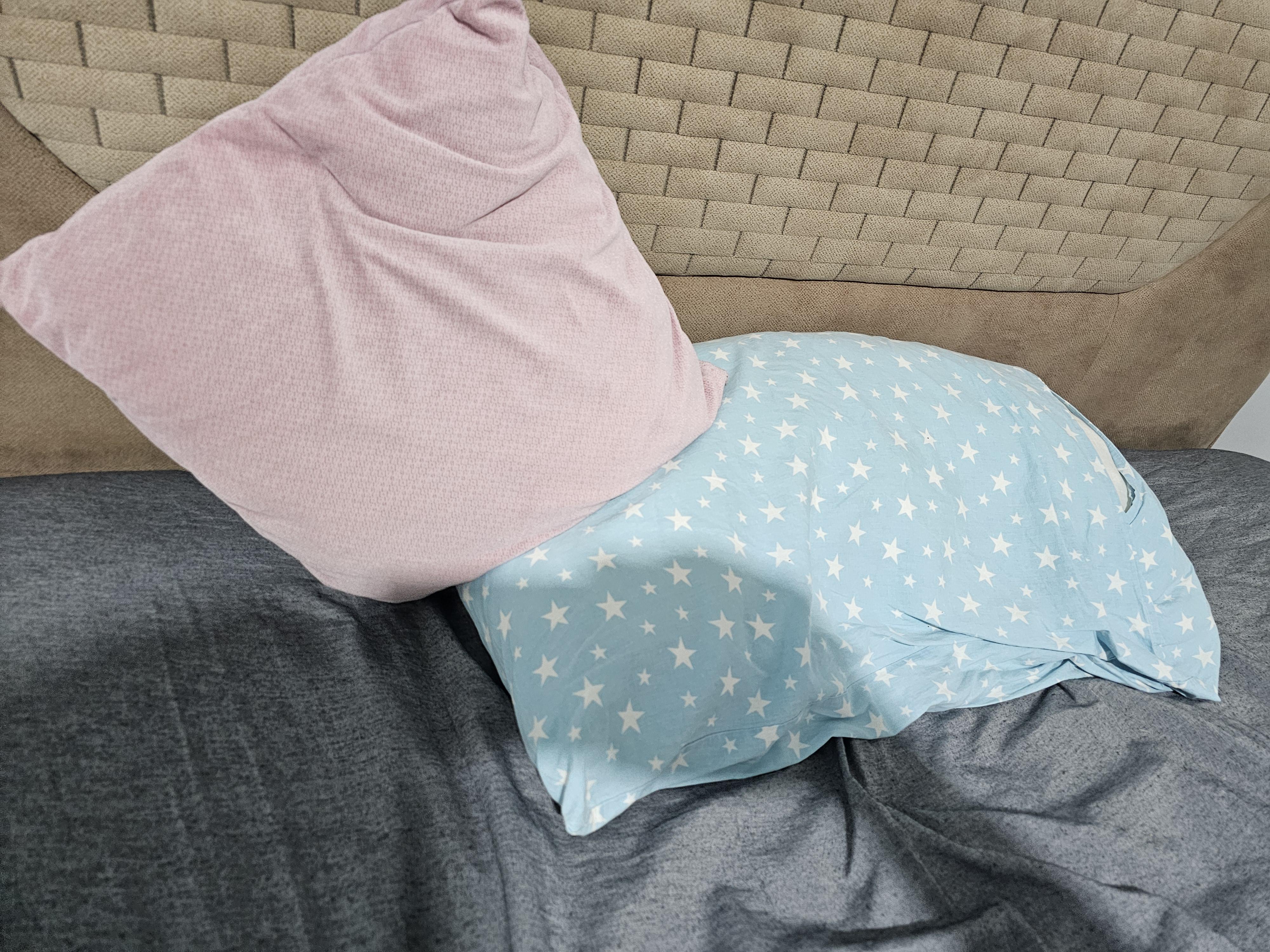 İs my pillows part 7 referance? | /r/ShitPostCrusaders/