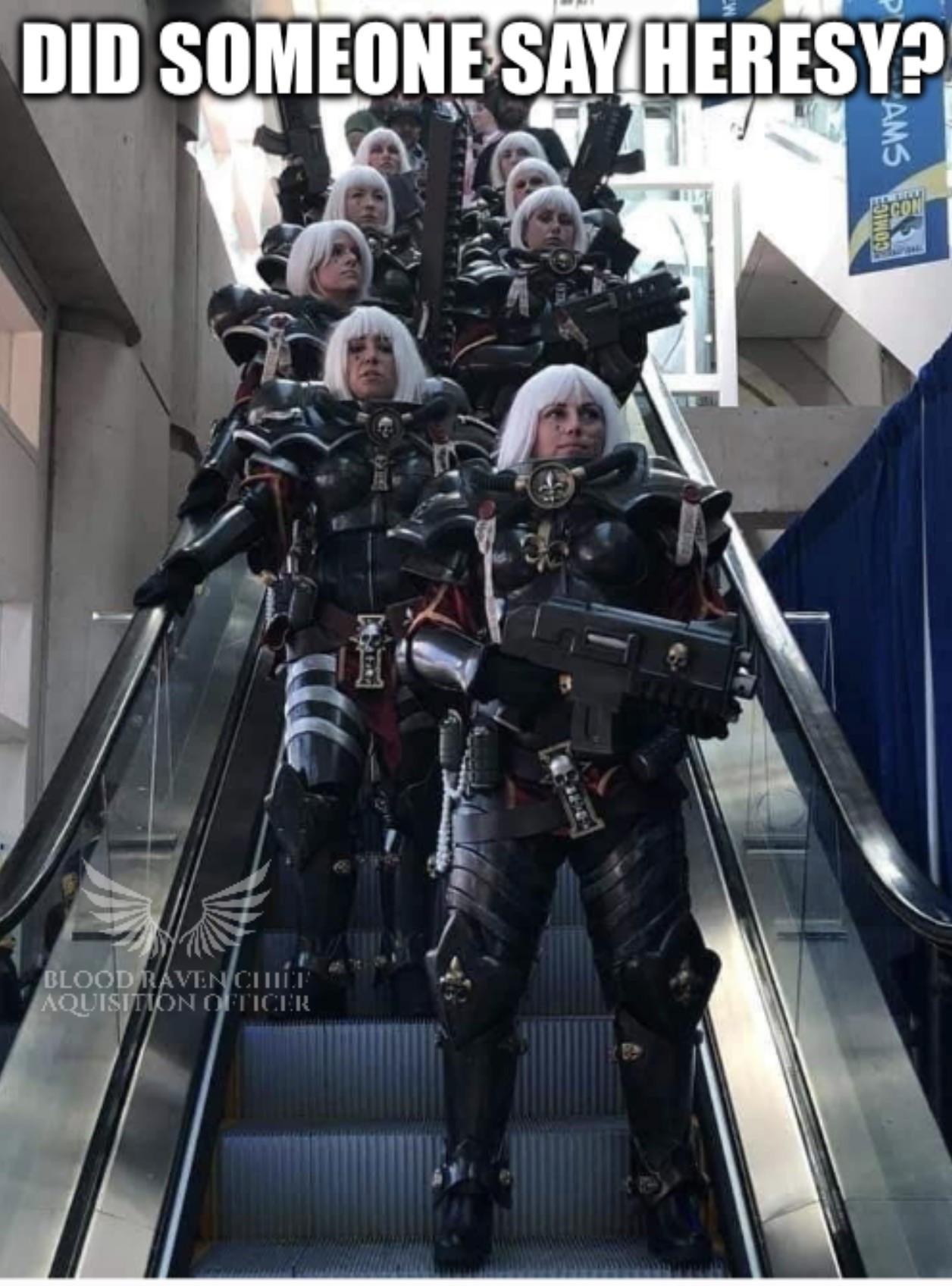 DID SOMEONE SAY HERESY? BLOOD RAVEN CHẾT AQUISITION OFFICER COMICE AMS CON