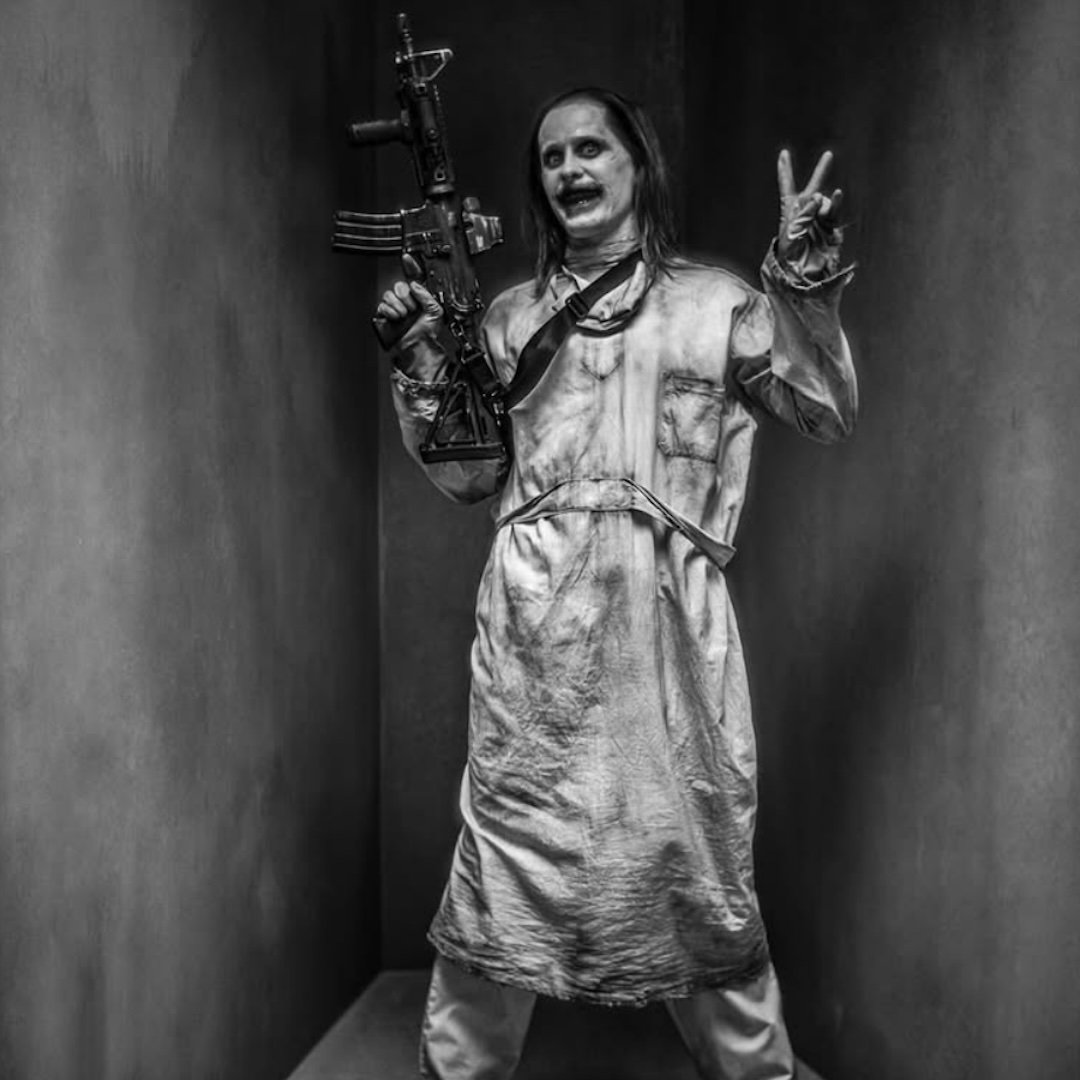 Zack Snyder shares new picture of Jared Leto joker 