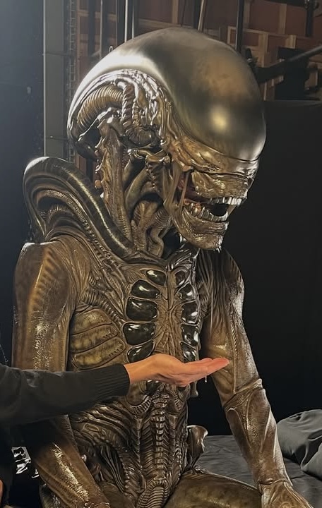 Alien earth xenomorph 