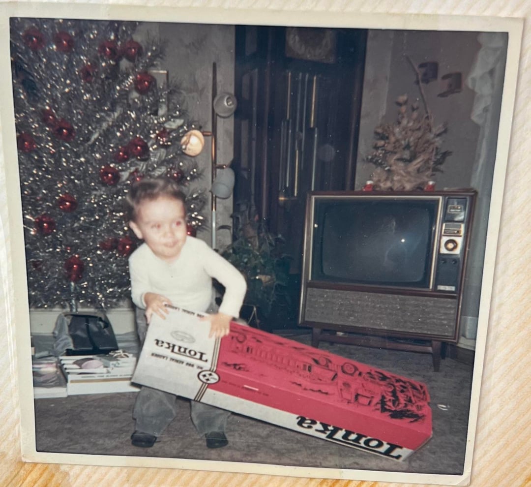Christmas Photos from 1969-70, Found in a Dumpster | Know Your Meme