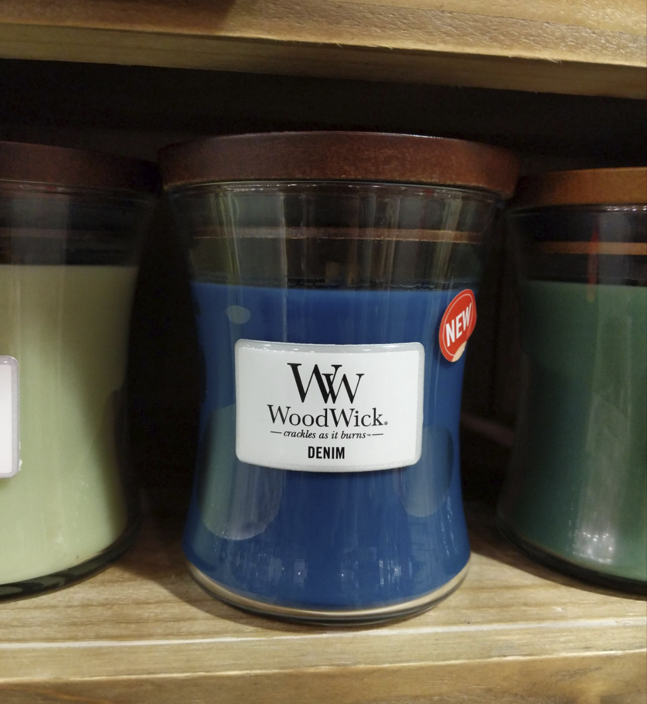 WW WoodWick. -crackles as it burns™- DENIM NEW