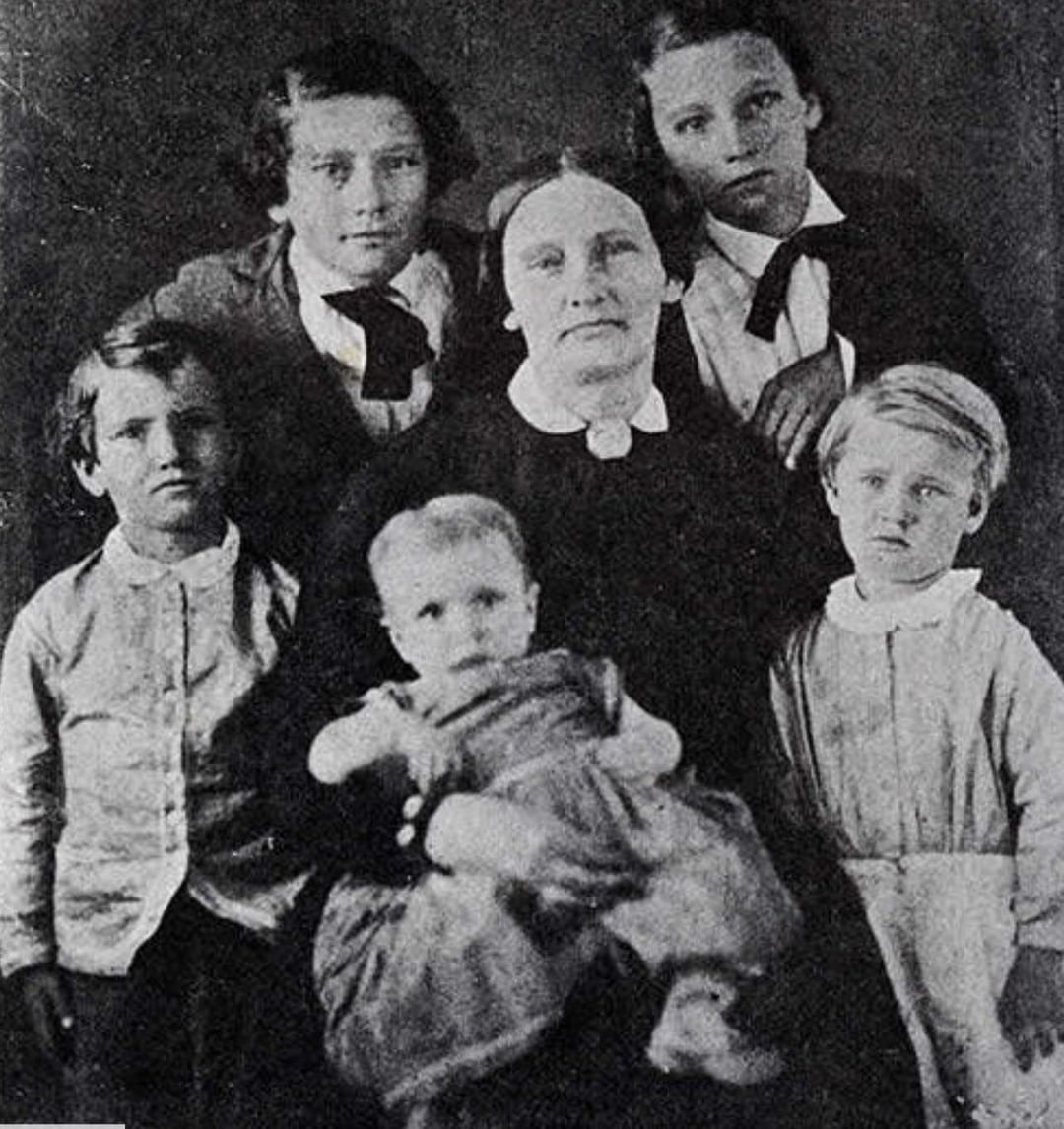 A photo from 1838 | History / Nostalgia | Know Your Meme