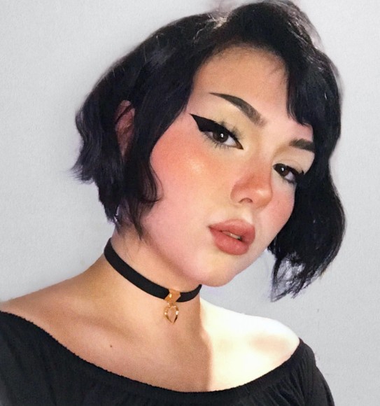 Mothemi Doomer Girl Selfie 2