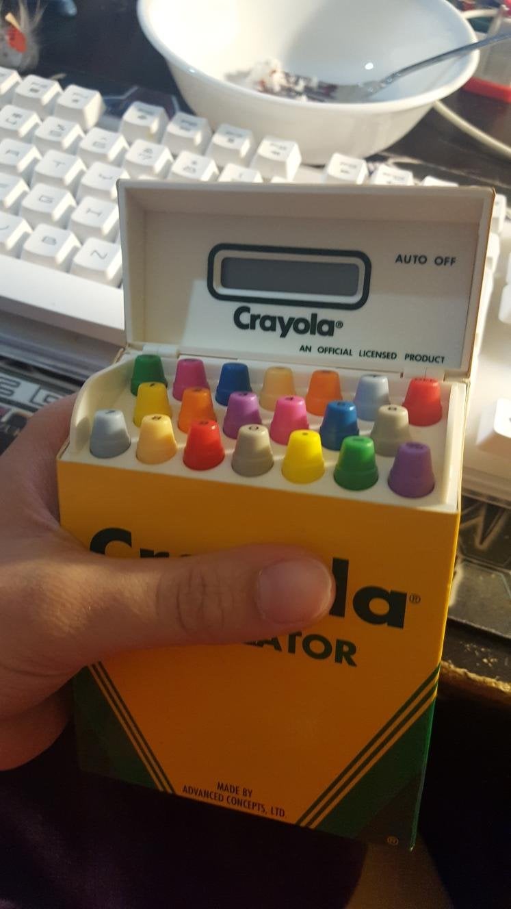 B AUTO OFF Crayola AN OFFICIAL LICENSED PRODUCT la TOR MADE BY ADVANCED CONCEPTS, LTD.