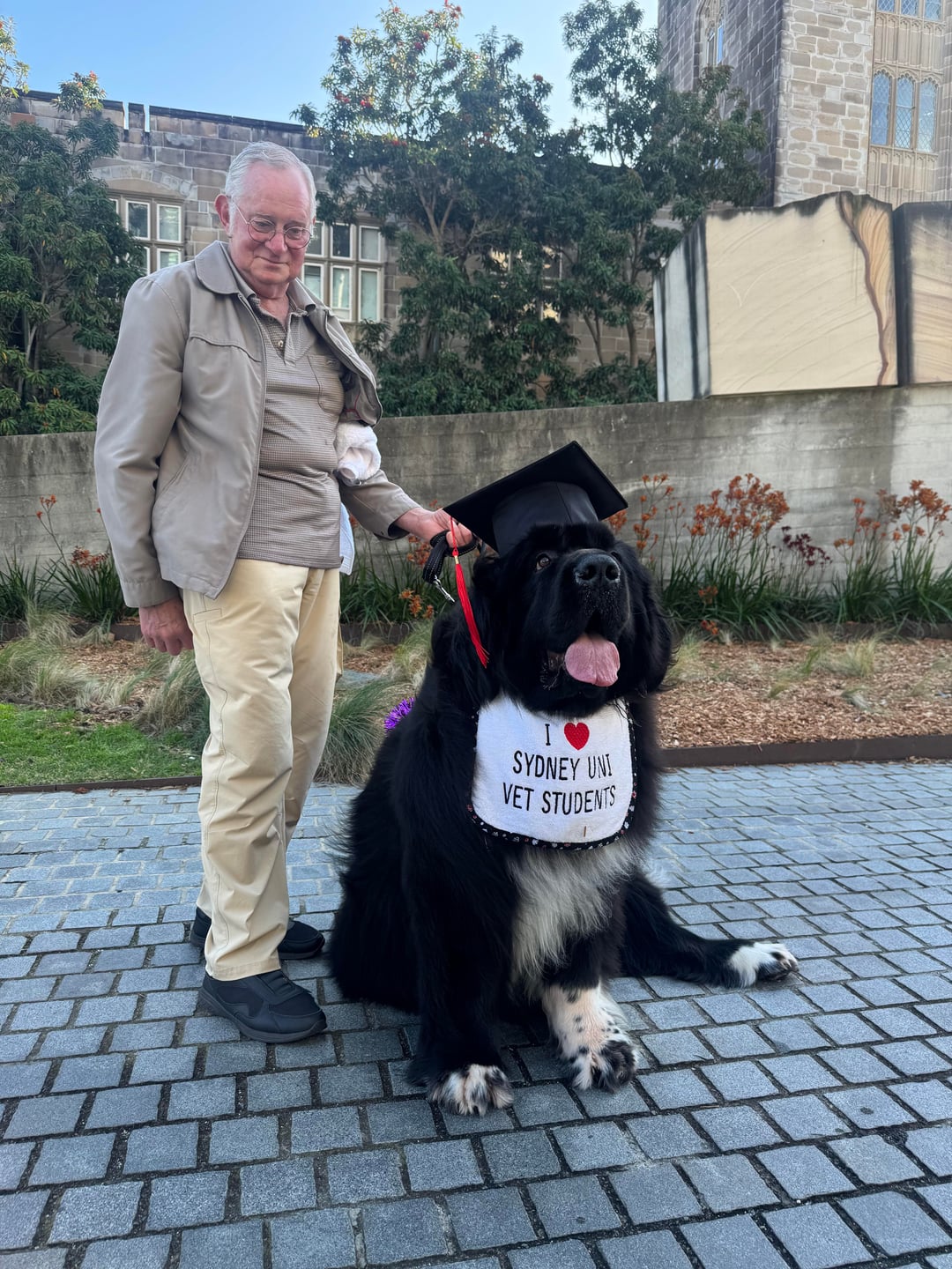 SYDNEY UNI VET STUDENTS